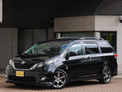 トヨタ　北米　SE　スポーツグレード　新車兵呼応　2011ｙ　サンルーフ　カスタム　カッコイイ車 (7)